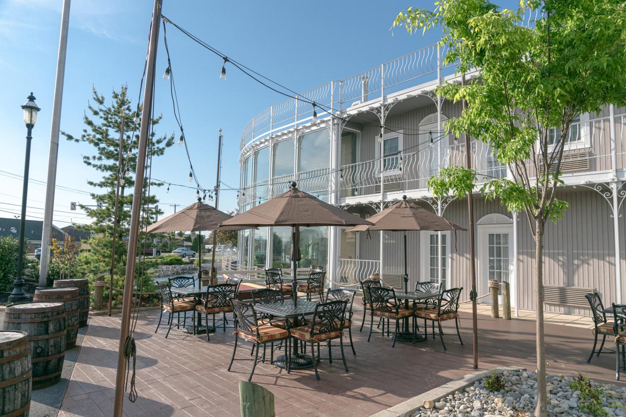 Fulton Steamboat Inn Ronks Buitenkant foto